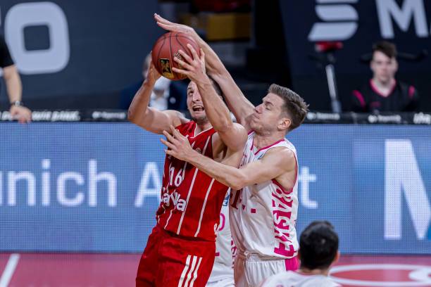 伦的突破与 伦的突破与