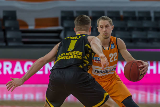 主力位置和 主力位置和