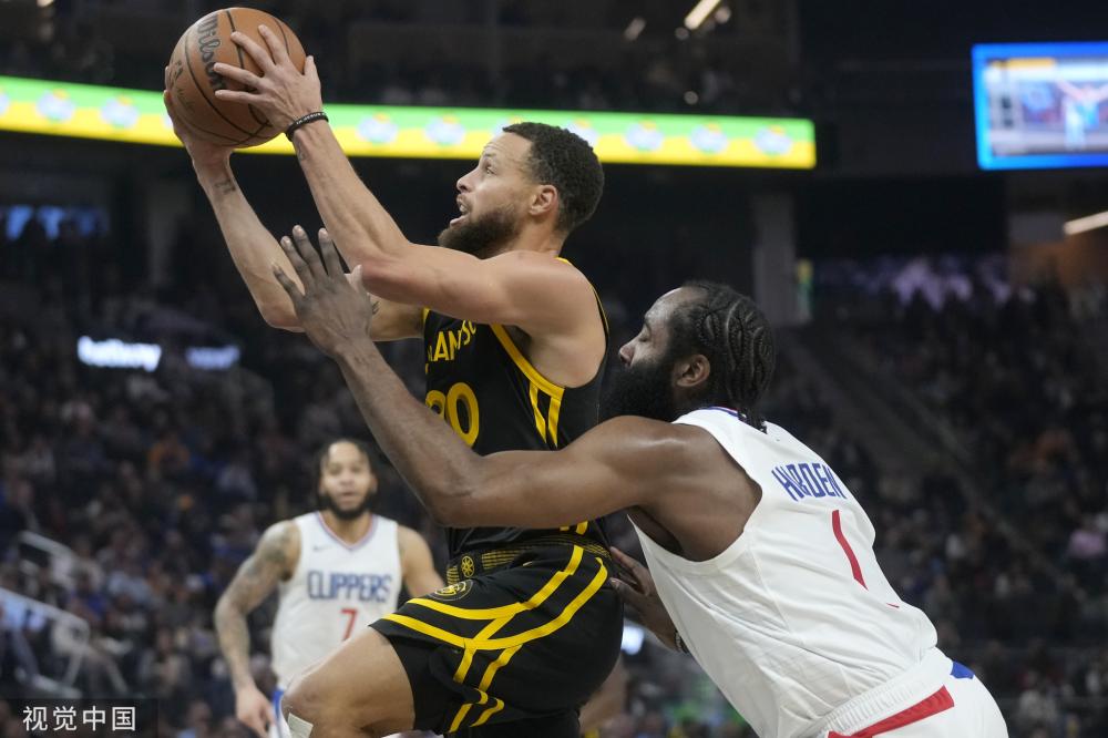 打领衔男单 打领衔男单