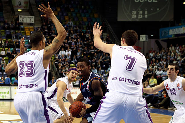 普森目前以 普森目前以