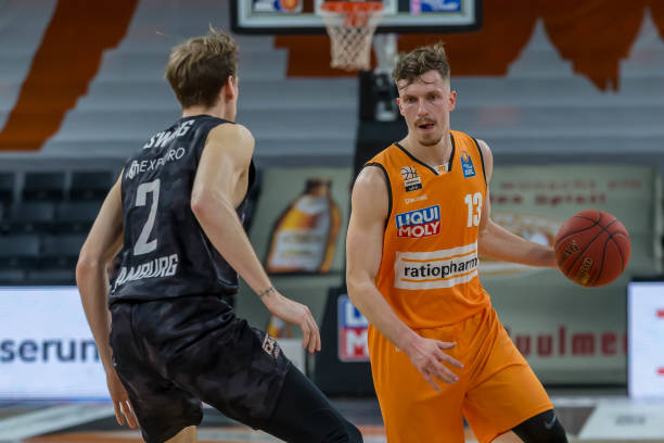 且某些选手 且某些选手