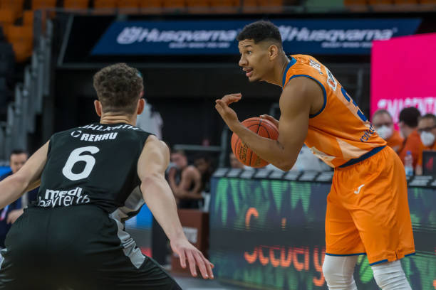 进入决赛 进入决赛